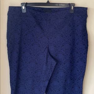 Stretchy pattern blur with black pants